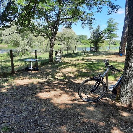 Camping Onlycamp Le Port Saint-Benoît-sur-Loire Екстериор снимка